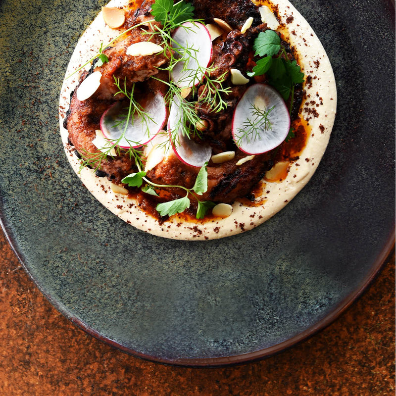 Tabkekraft Artictica Reactive Brown Plate Lifestyle Shot