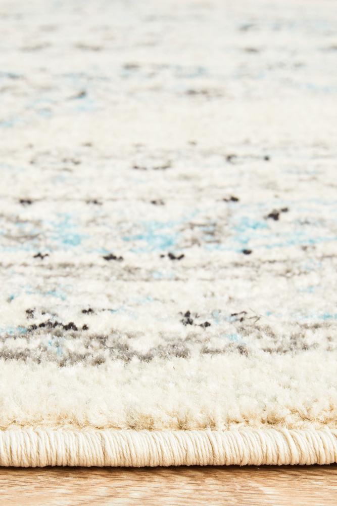 Queen White Round Rug